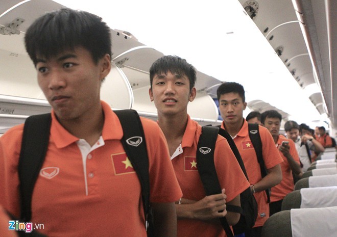 U19 Viet Nam ngay tro ve vang bong nguoi ham mo